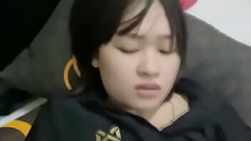 xxxแอบเย็ดลูกเลี้ยงมัธยมต้นทริปไปเที่ยวทะเลกับครอบครัว | NUNGXTHAI หนังโป๊ PORNXXX
