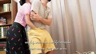 คลิปโป๊ลาว xxxไทย ครูสาวสอนพิเศษ จับเย็ดนักเรียนหนุ่มที่มาสอนตัวต่อตัว ปล้ำจับควยนักเรียนเลยเย็ดครูสาว