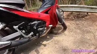 Thai porn 18+อยากโดนเย็ดให้มาหาเธอขี่เวฟมาจากปากช่องมาเมืองโคราช